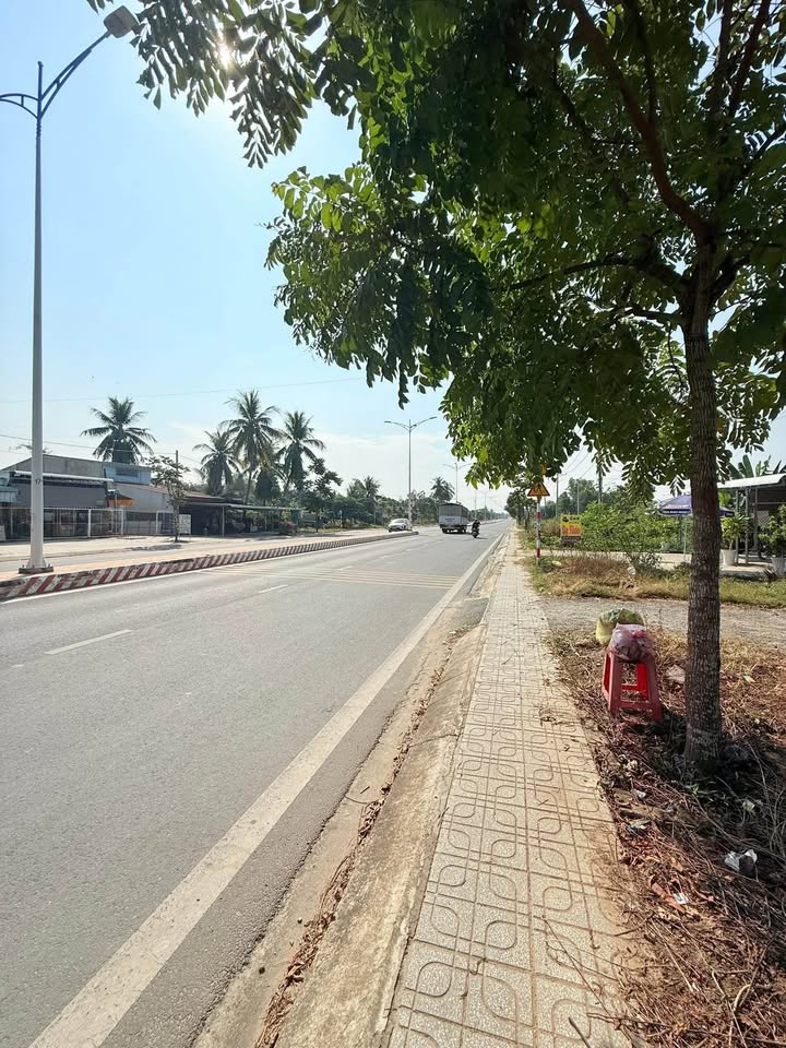 Đất mặt tiền Trần Phú, Hòa Thành 186m² giá 32.55 tỷ - Sổ hồng chính chủ, thương lượng ngay!