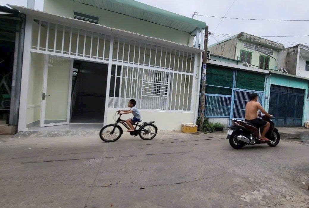 Nhà riêng hẻm xe hơi 6m Phan Văn Hùm, Quận 12 - Giá 3.2 tỷ, sổ riêng!