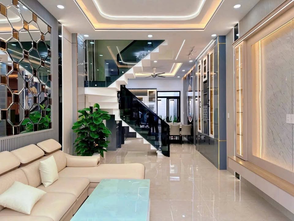 Nhà bán Quận Bình Tân 52m² giá 5.95 tỷ - Full nội thất, dọn vào ở ngay!