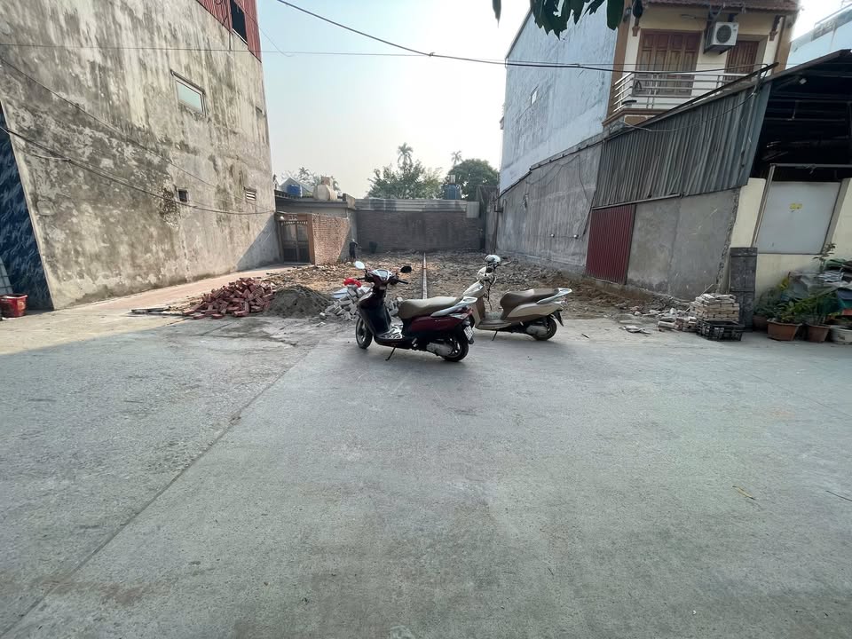 Đất nền Thôn Tiền, Văn Môn 104,5m² giá 3 tỷ - Cơ hội đầu tư hiếm có!