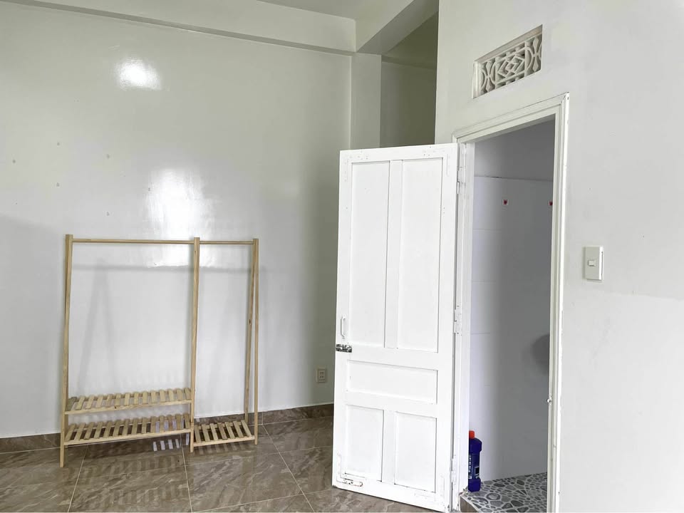 Phòng cho thuê tại trung tâm Bảo Lộc 25m² giá 3.4 triệu - Không chung chủ, giờ giấc tự do!