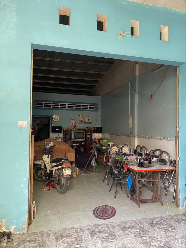 Nhà cấp 4 KDC chợ An Bình 2, 72m² giá 850 triệu - Gần chợ tiện lợi!