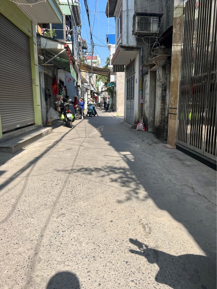 Nhà bán Trại Chuối Hồng Bàng 33m² giá 2.45 tỷ - Ngõ ô tô vào tận nhà!