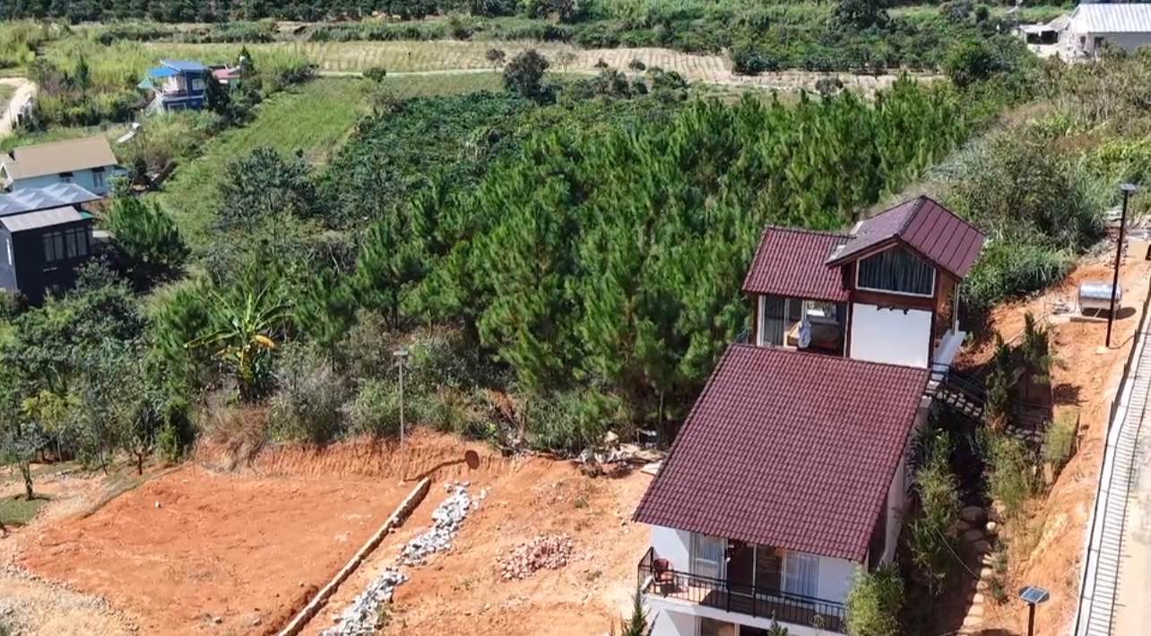 Townhouse Mê Linh, Lâm Hà 279m² giá 2.95 tỷ - Full nội thất, sẵn sàng vào ở!