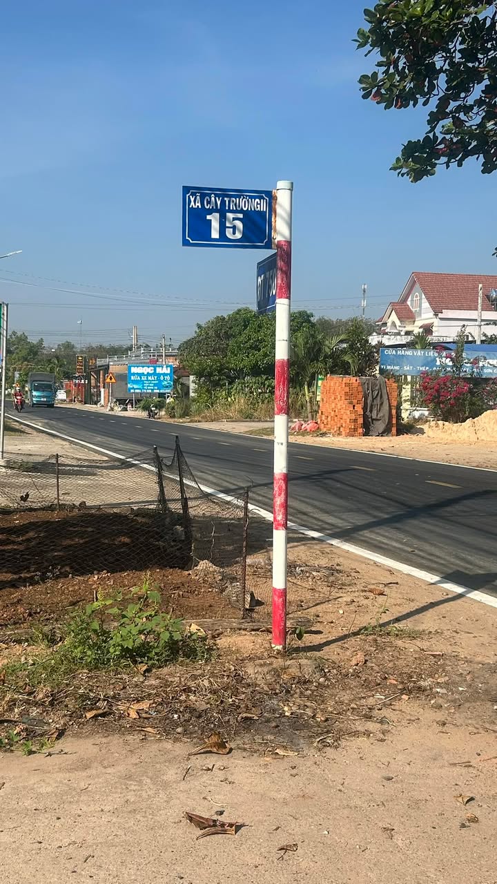 Đất nền Cây Trường 15, Bình Dương 240m² giá 1 tỷ - Vị trí sầm uất, tiện ích đầy đủ!