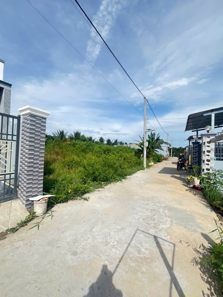 Đất nền liền kề tại Phường Mỹ Phong, Tiền Giang 100m² giá 550 triệu - Sổ hồng công chứng liền tay!