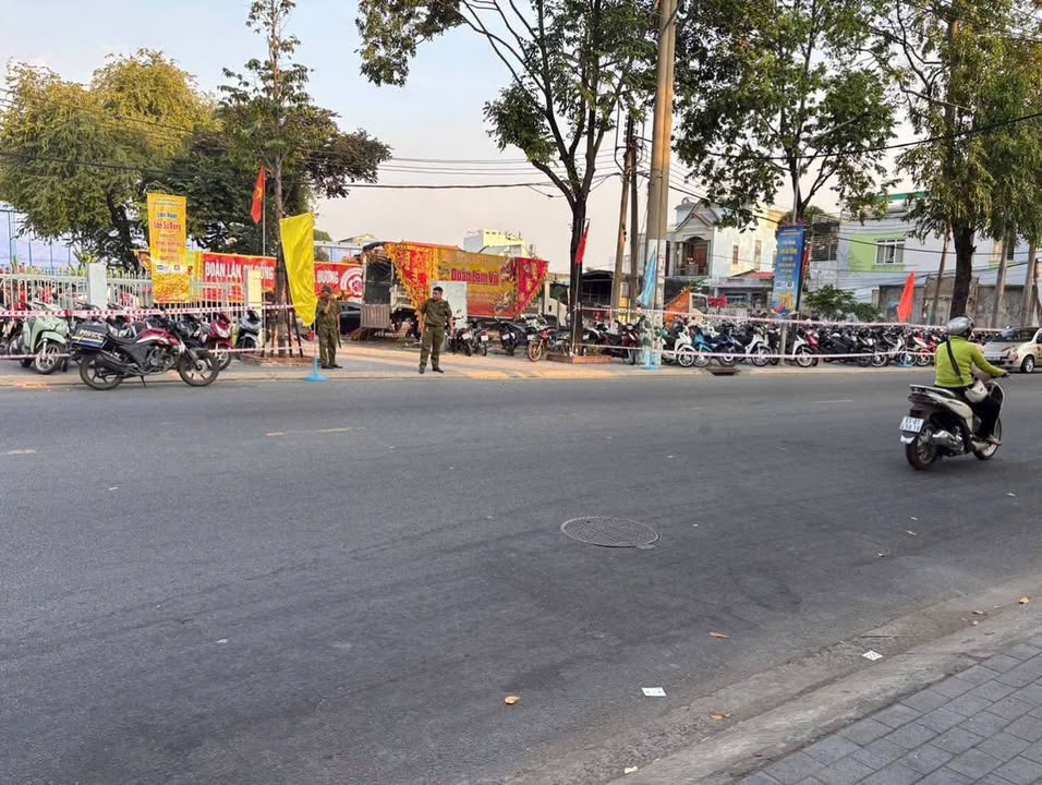 Đất mặt tiền đường 30/4, Thủ Dầu Một 1000m² giá 140 tỷ - Vị trí đắc địa, cơ hội đầu tư tuyệt vời!