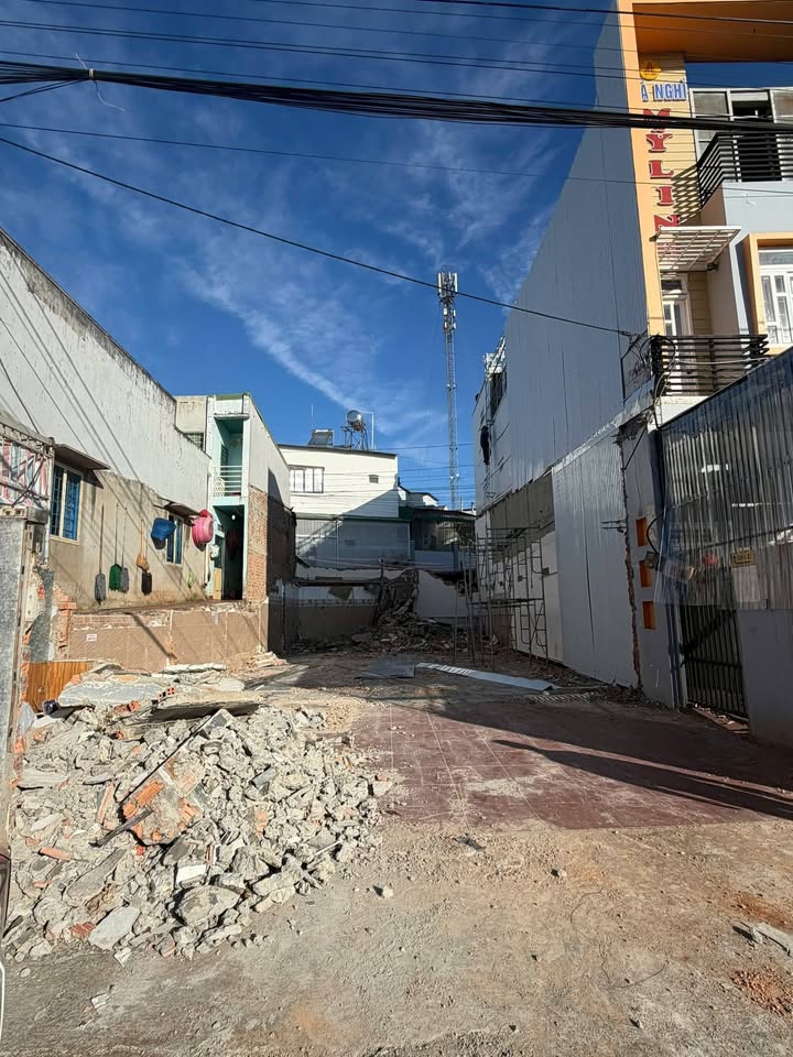 Đất thổ cư mặt tiền đường Mạc Đĩnh Chi 199.2m² giá 5.89 tỷ - Kinh doanh phòng nghỉ sinh lời!