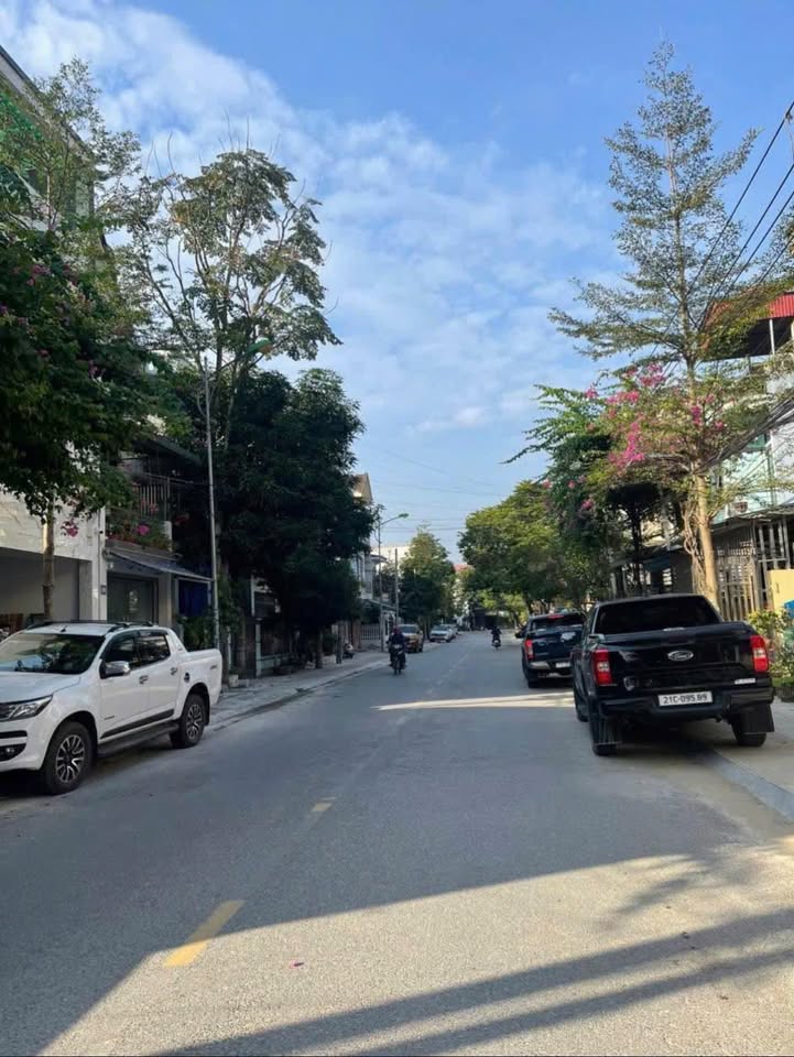 Đất nền mặt đường Quang Trung, Yên Bái 129m² giá 5 tỷ - Kinh doanh cực tốt!