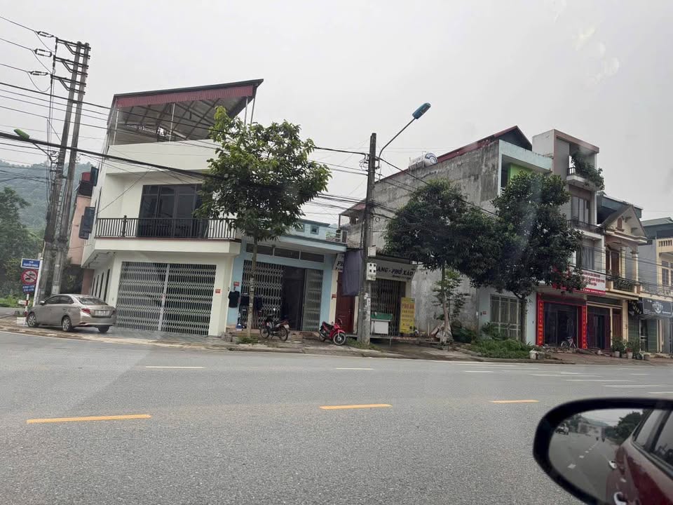 Nhà cấp 4 Đường Hoàng Liên Kéo Dài, 100m² giá 3 tỷ - Vị trí kinh doanh cực tốt!