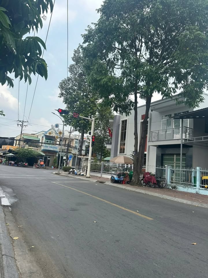 Nhà cấp 4 mặt tiền Đường 3 tháng 2, Cai Lậy 288m² giá 18 tỷ - Sổ hồng đầy đủ, thương lượng với chính chủ!