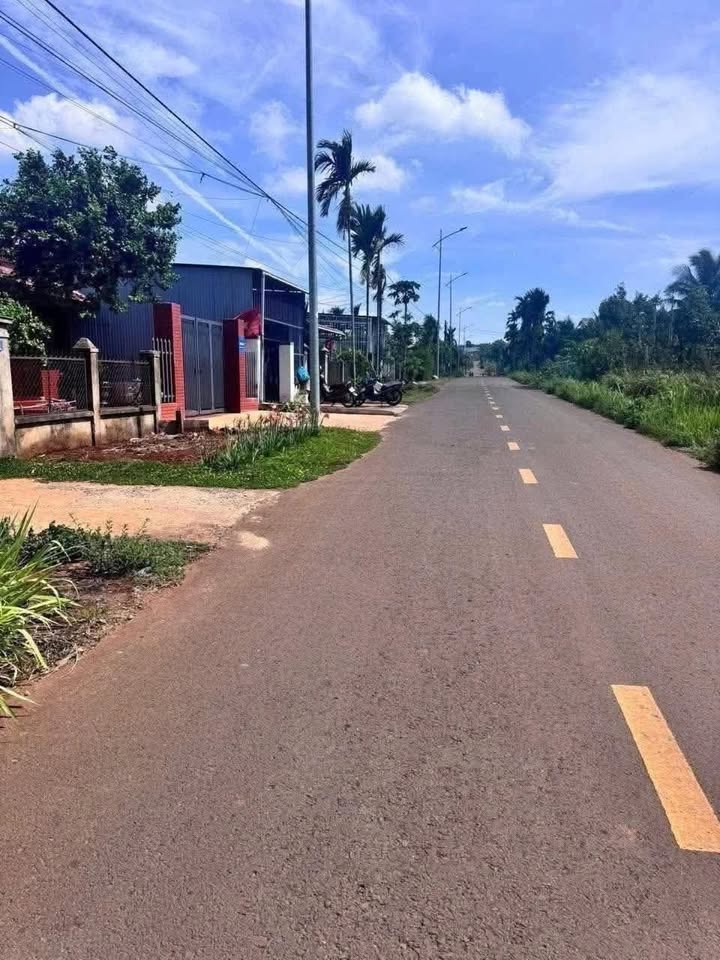 Đất nền mặt tiền đường Lê Văn Hưu, Buôn Hồ 230m² giá 1.95 tỷ - Cơ hội đầu tư hấp dẫn!