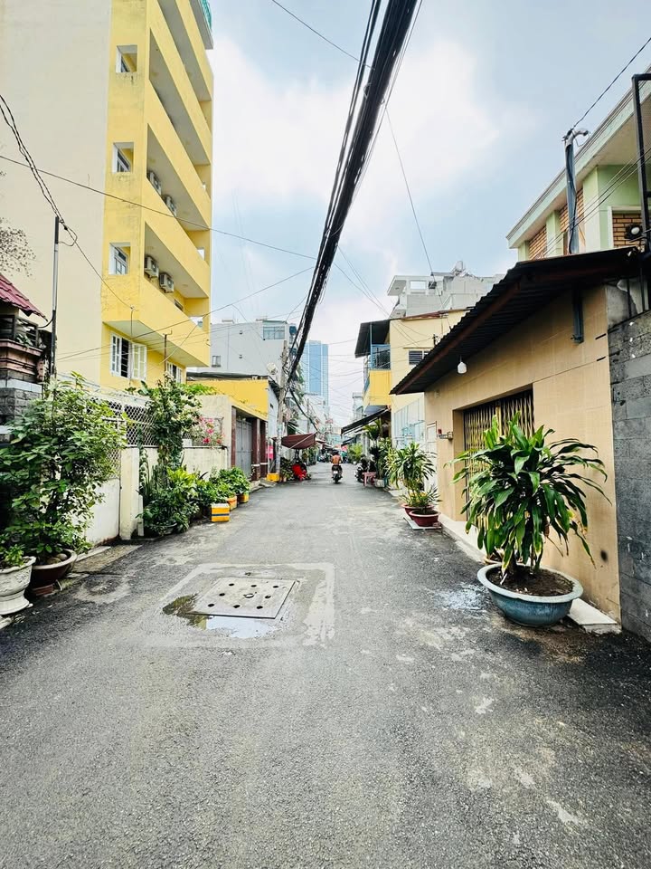 Nhà phố Vinhomes Nguyễn Hữu Cảnh, Quận Bình Thạnh 646m² giá 5 tỷ - Gần cầu Thủ Thiêm, cho thuê sinh lời hấp dẫn!