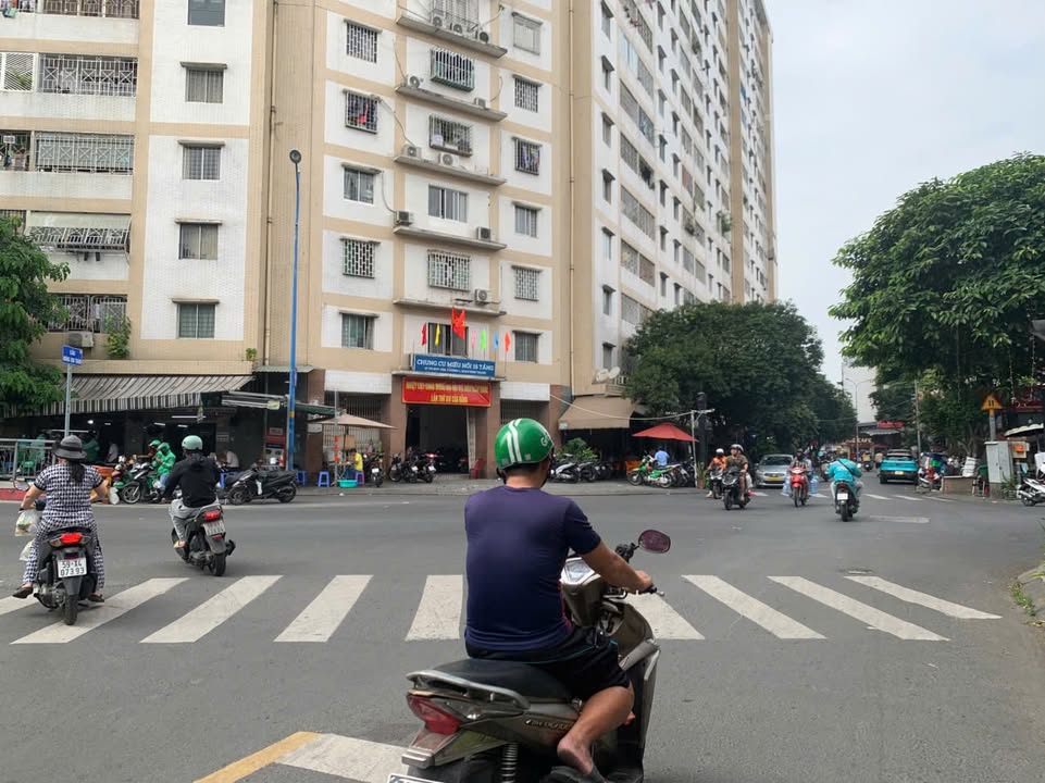 Căn hộ tầng trệt Chung cư Miếu Nổi, Bình Thạnh 54m² - Full nội thất, tiện kinh doanh!