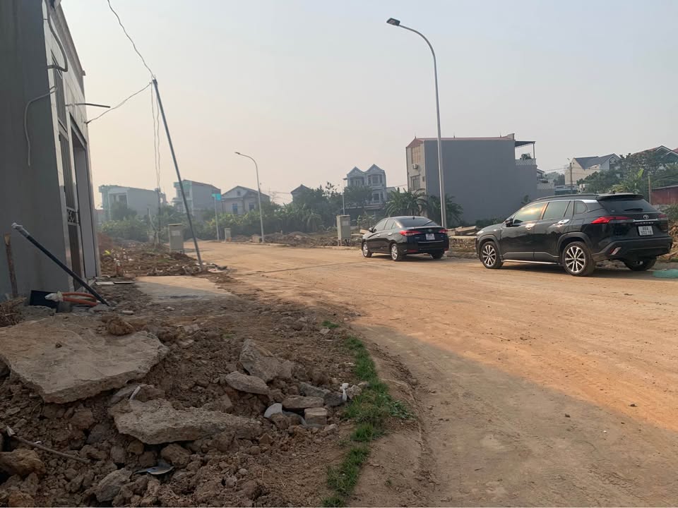 Nhà 2 tầng tại KĐT Nam Vĩnh Yên 100,8m² giá tốt - Sẵn sàng ở ngay!