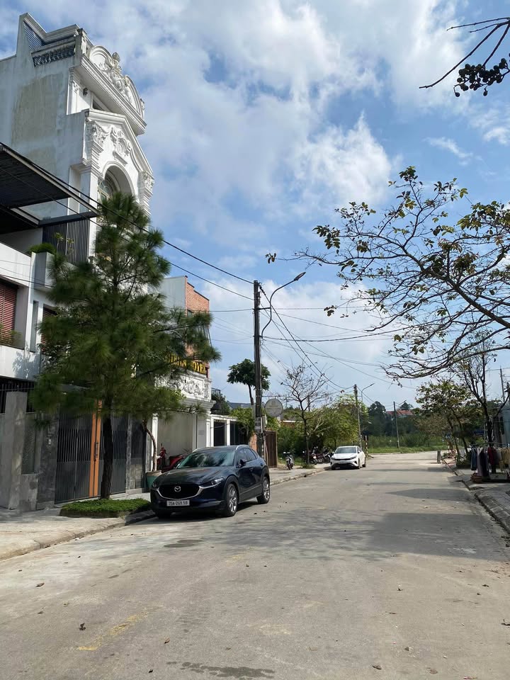 Khách sạn Athena Hotel Huế 121m² giá thỏa thuận - Kinh doanh sầm uất!