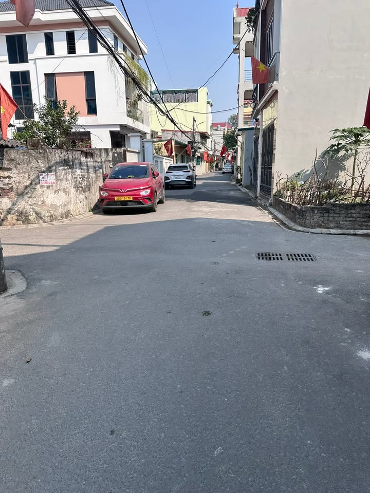 Đất thổ cư 60m² KCN BTL Đông Anh giá 3 tỷ - Sổ đỏ chính chủ, vị trí dễ bán!