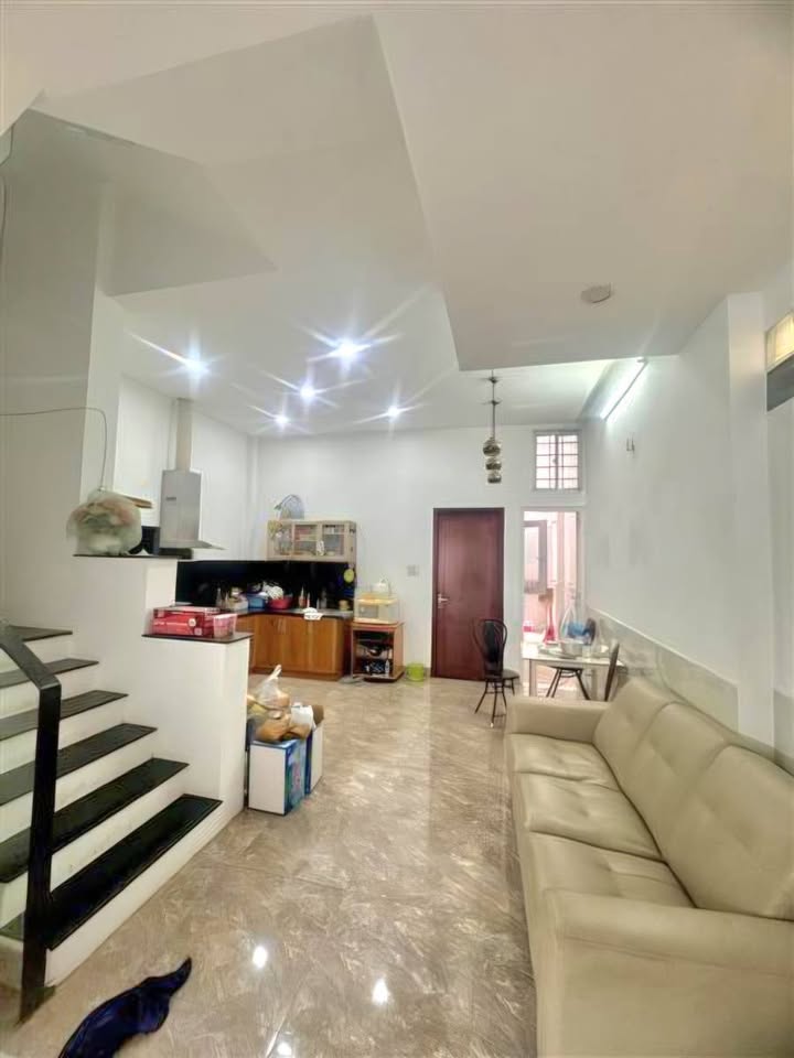 Nhà mặt tiền kinh doanh Phường Bình Trưng Tây 121.5m² - Vị trí đắc địa, tiềm năng sinh lời cao!