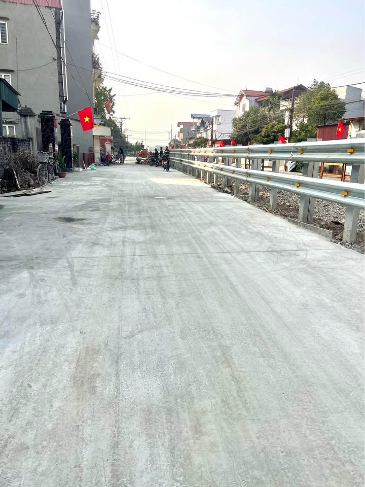 Nhà riêng đường Quốc lộ 3, Đông Anh 40m² giá 3 tỷ - Đầu tư lý tưởng!