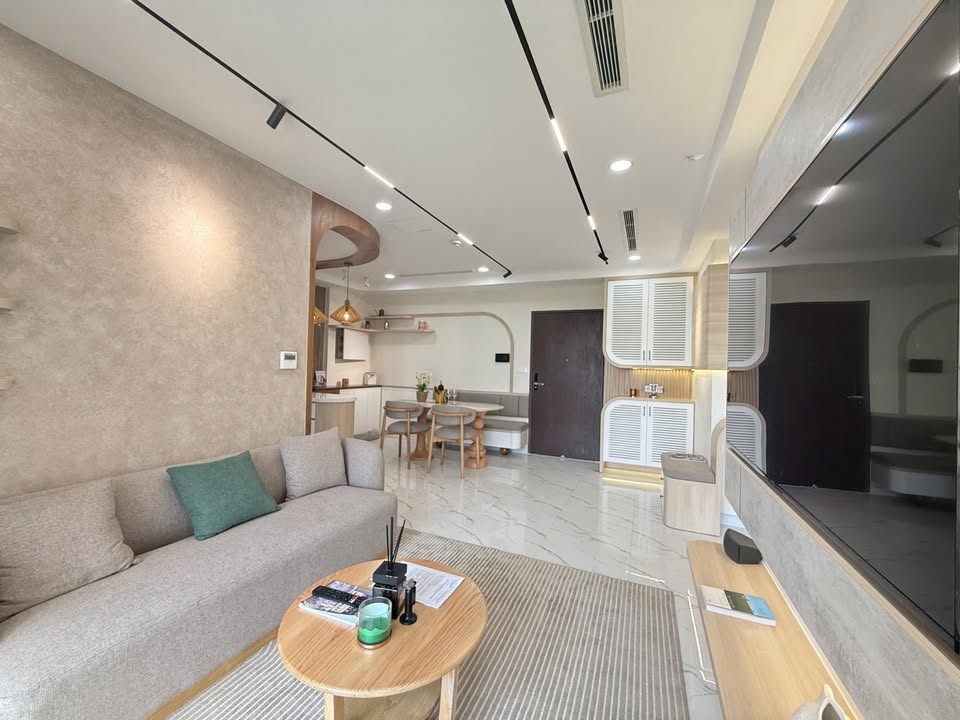 Căn hộ Hưng Phúc Bình Chánh 77m² giá 8.8 tỷ - Nhà mới decor hiện đại!