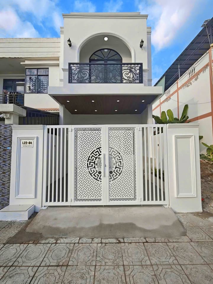 Nhà hoàn thiện hiện đại KDC An Bình Rạch Giá 100m² giá 2.9 tỷ - Ô tô vào tận nhà!