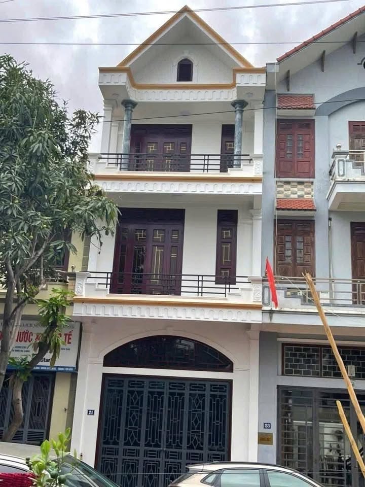 Nhà 3,5 tầng dự án Nam Ga Hạ Long 75m² giá chỉ 5 tỷ - Khách chỉ việc vào ở ngay!