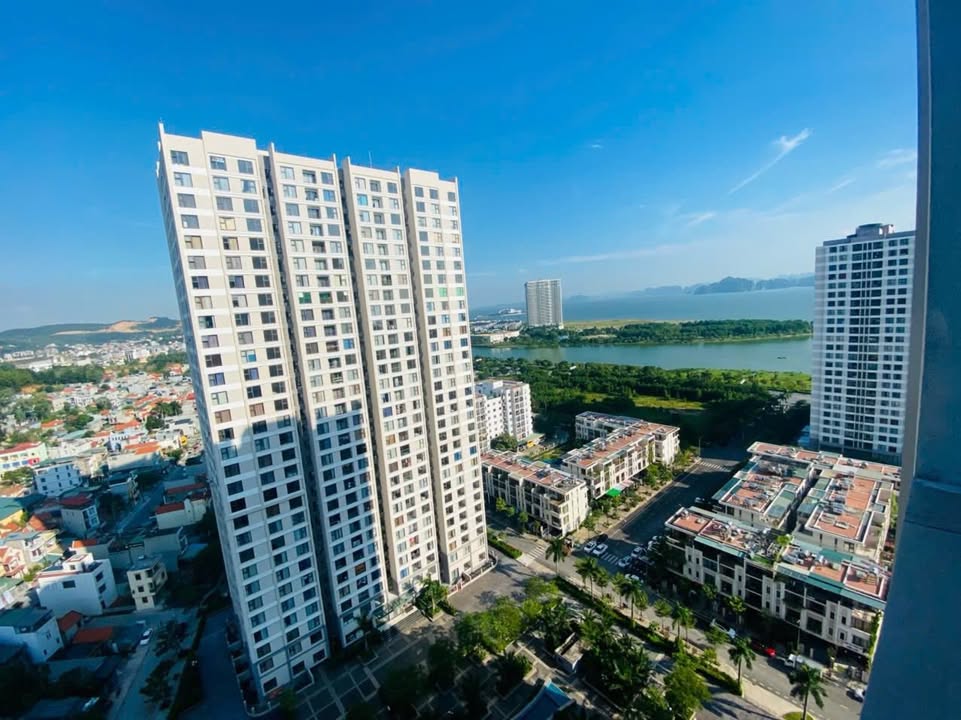 Căn hộ 2PN Chung cư GreenBay Garden 65m² giá hấp dẫn - Sẵn sổ đỏ chính chủ!