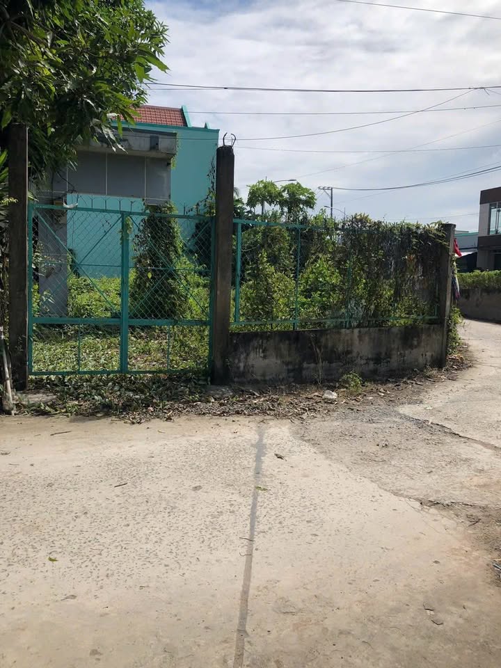 Đất nền 2 mặt tiền Đinh Công Tráng & Nguyễn Tất Thành, 174m² giá 3 tỷ - Đầu tư sinh lời ngay!