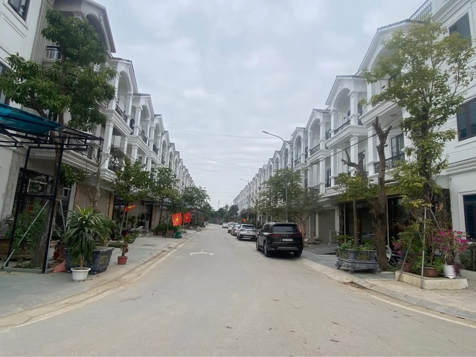 Nhà bán MB ATM3, Phường Đông Hương, 80m² giá 4,x tỷ - Cơ hội đầu tư hấp dẫn!