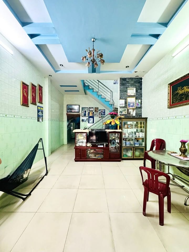 Nhà hẻm xe tải Lê Trọng Tấn, Tân Phú 94m² giá 8 tỷ - Vị trí đắc địa gần Aeon Mall!