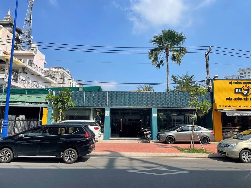 Nhà mặt tiền Xa Lộ Hà Nội, Thảo Điền, Q2 - Diện tích 900m², Giá thuê 450 triệu/tháng!