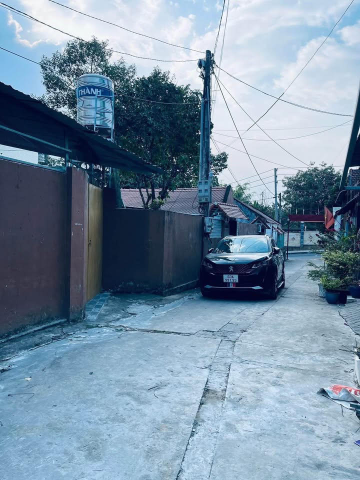 Nhà vườn Trảng Dài Biên Hòa 140m² giá 2.699 tỷ - View nghỉ dưỡng hấp dẫn!