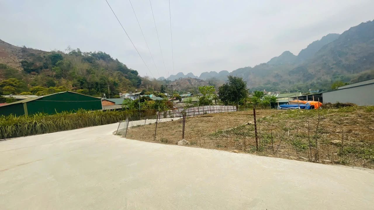 Đất vườn 180m² tại Phường Chiềng An, TP Sơn La chỉ 400 triệu - Đất cao ráo, an cư lý tưởng!