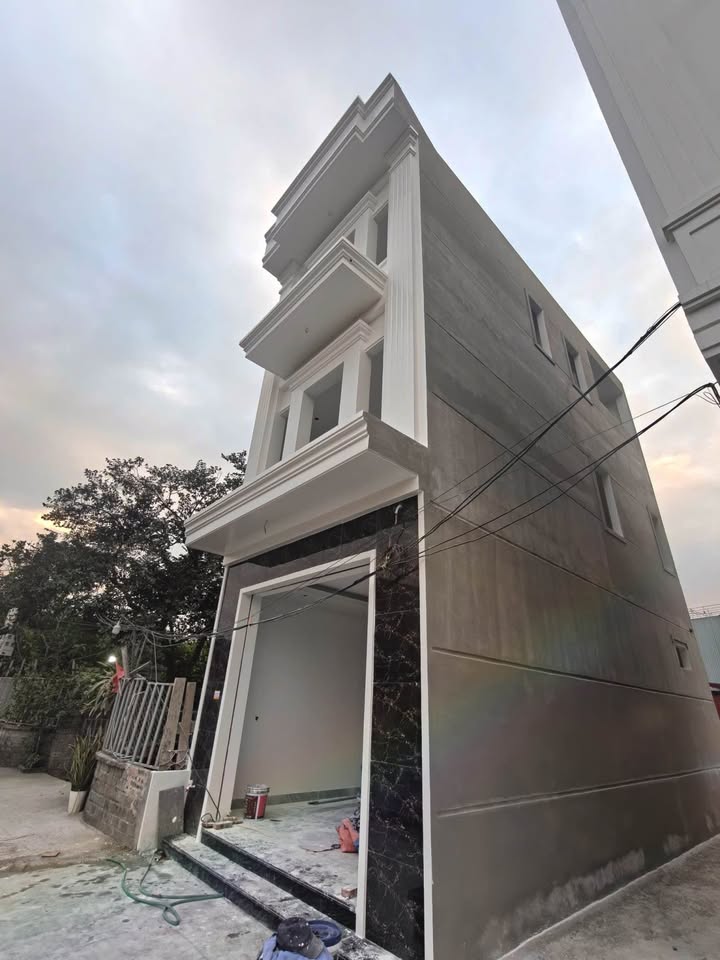 Nhà độc lập lô góc tại Tô Phong, Văn Đẩu, 42m² giá 2,3 tỷ - Sổ đỏ chính chủ!