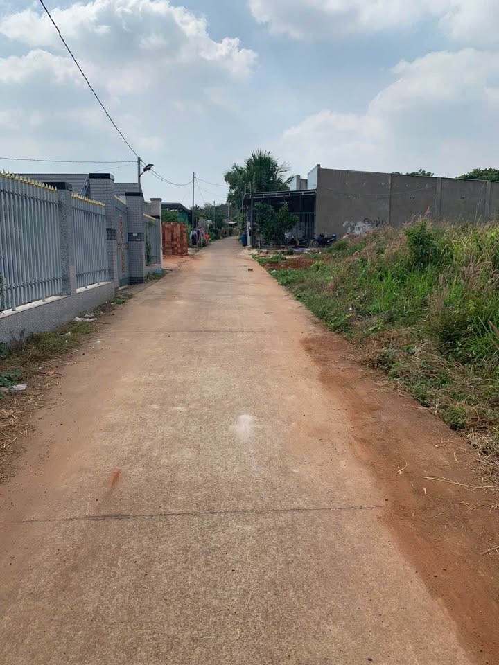 Đất thổ cư chính chủ Châu Đức 162m² giá 900 triệu - Lô liền kề lý tưởng cho xây dựng!