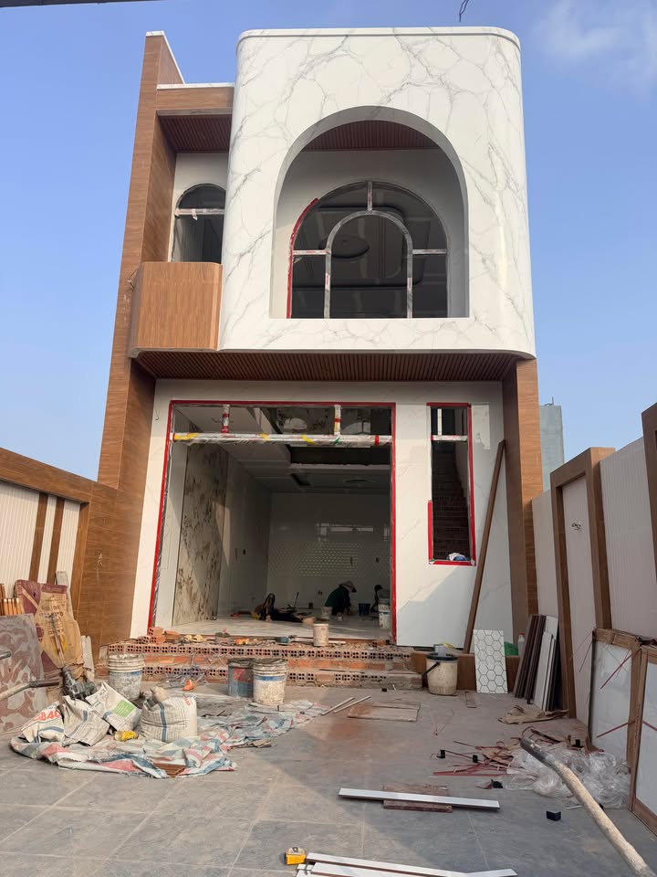 Nhà 3.4 tỷ tại Long Hải, 110m² - Gần biển chỉ 100m, sẵn sàng vào ở!