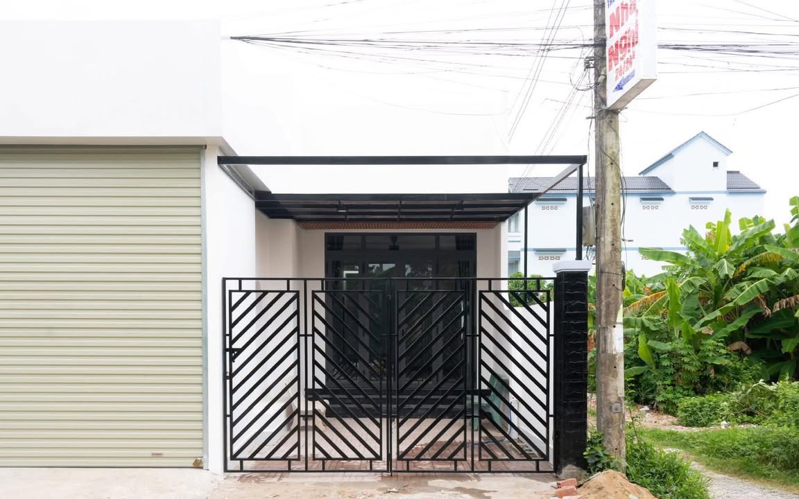 Nhà mặt tiền 2 mặt Đường Bờ Kênh Hòa Thuận 164m² - Nhà mới, ở ngay!