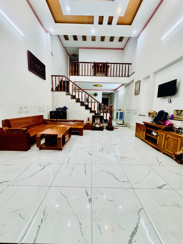 Nhà gác đúc KP4, Trảng Dài 95m² giá 1.47 tỷ - Chủ tự xây cực chắc chắn!