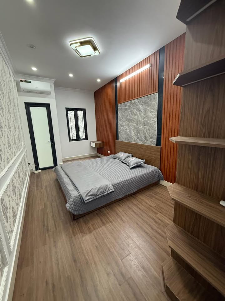 Nhà đẹp Lĩnh Nam 33m² giá 6 tỷ - Tặng full nội thất, tiện ích đầy đủ!