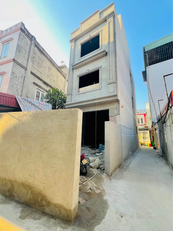 Nhà riêng 80m² Phường Kênh Dương 4.3 tỷ - Sân cổng riêng, ô tô đỗ cửa!