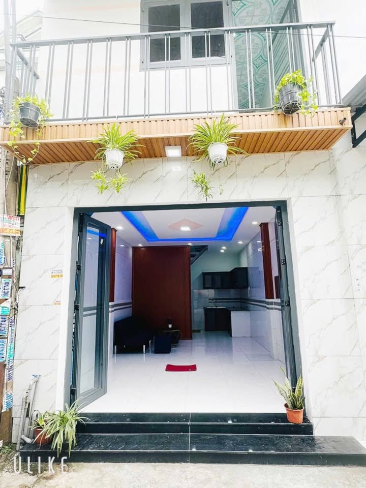 Nhà phố Hóc Môn 36m² giá 1.18 tỷ - Sổ hồng chính chủ, gần trường học