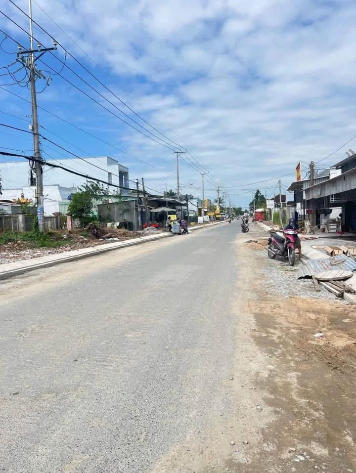 Đất 2 mặt tiền đường Quang Trung, Châu Đốc, An Giang 129m² - Vị trí vàng cho đầu tư!