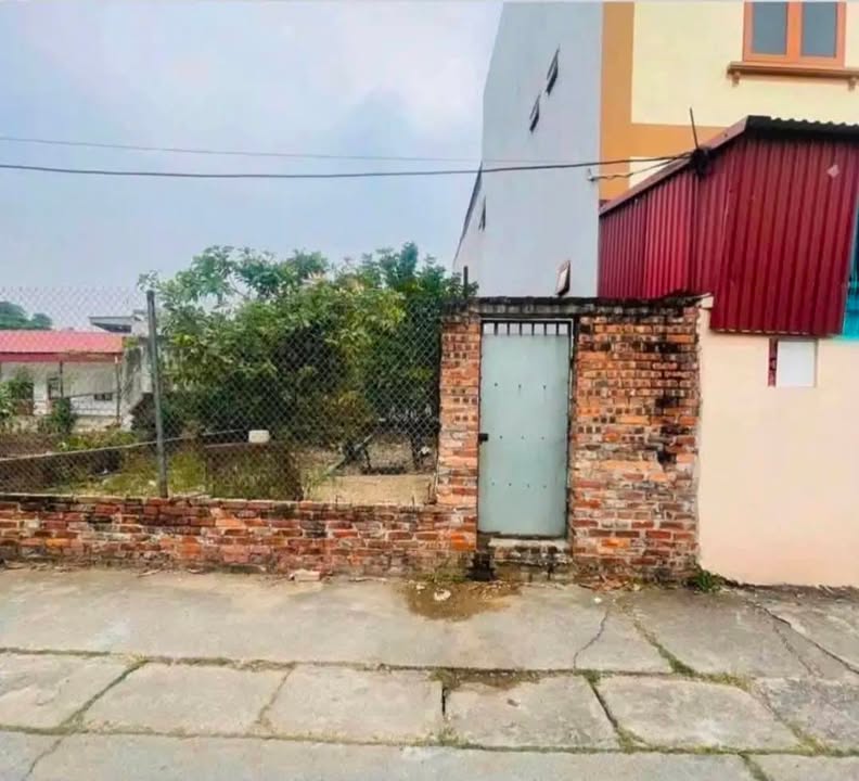 Lô đất Hoài Thị, Tiên Du 86.7m² giá 2.x tỷ - Ngay mặt đường ô tô tránh nhau!