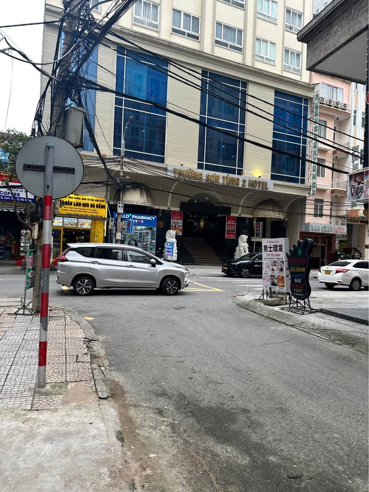 Nhà 3 tầng tại Phố Du Lịch Hà Bổng, Đà Nẵng - Kinh doanh sầm uất, cho thuê 30 triệu/tháng