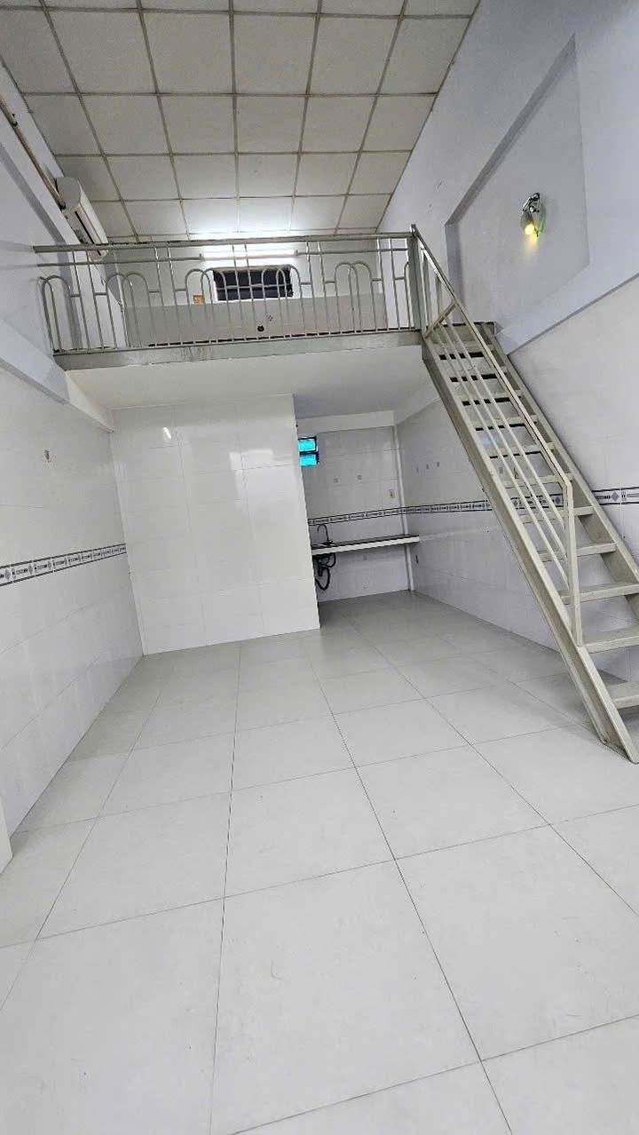 Nhà cho thuê tại TTTM Cái Khế, 25m² chỉ 2.5 triệu - Không thể bỏ qua!