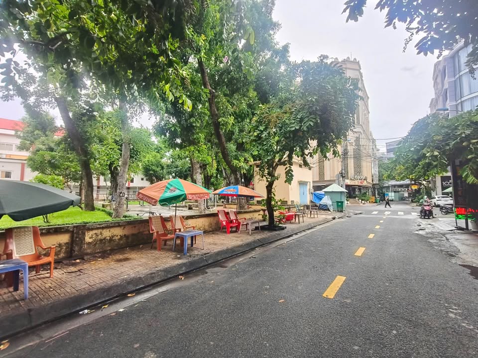 Nhà cấp 4 Khu dân cư Trung Sơn, Bình Chánh 120m² giá 19.5 tỷ - Cơ hội vàng cho đầu tư!