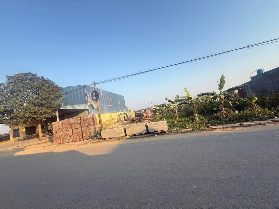 Đất nền Tỉnh lộ 526 Thanh Hóa 180m² giá 3 tỷ - Mặt tiền đẹp, tiềm năng cao!