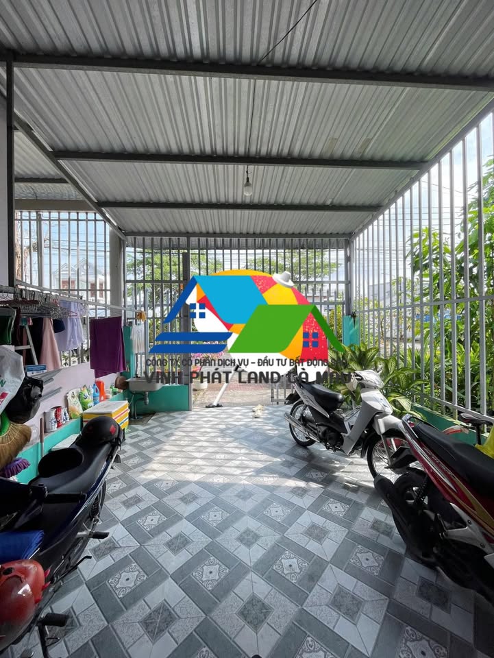 Nhà phố KDC P. Tân Xuyên Cà Mau 99m² giá chỉ 1.4 tỷ - Thiết kế hiện đại, sẵn sàng vào ở!