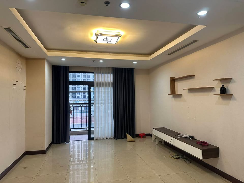 Căn hộ Royal City Thanh Xuân 137m² giá thỏa thuận - Hướng Đông Nam thoáng mát!