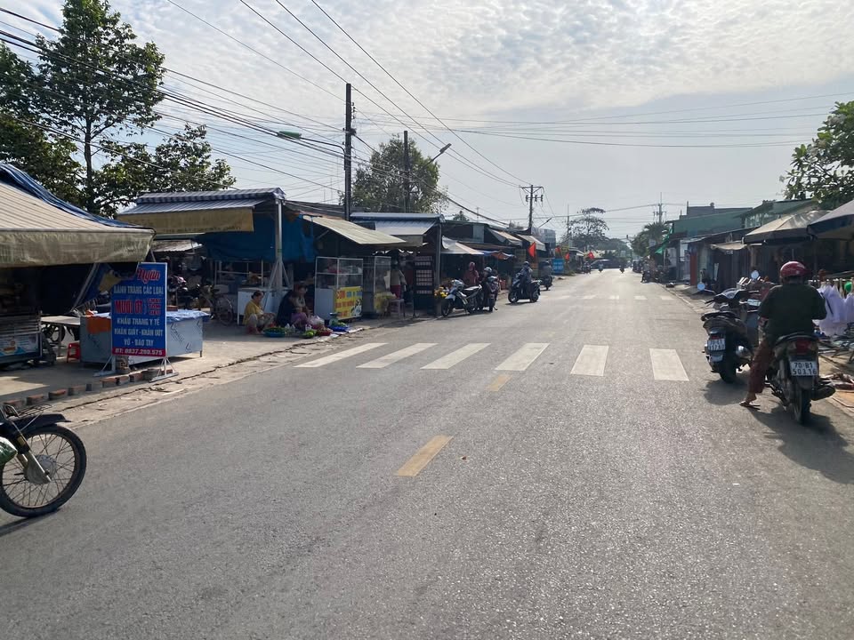 Đất thổ cư mặt tiền đường Giồng Cà 600m² giá 108 tỷ - Cơ hội đầu tư sinh lời!